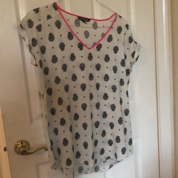 Express Tops - B&W Blouse Express Tops - B&W Blouse